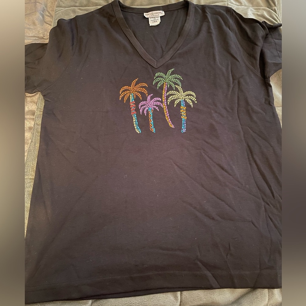 Black rhinestone palm tree shirt. Never worn. Size Medium.